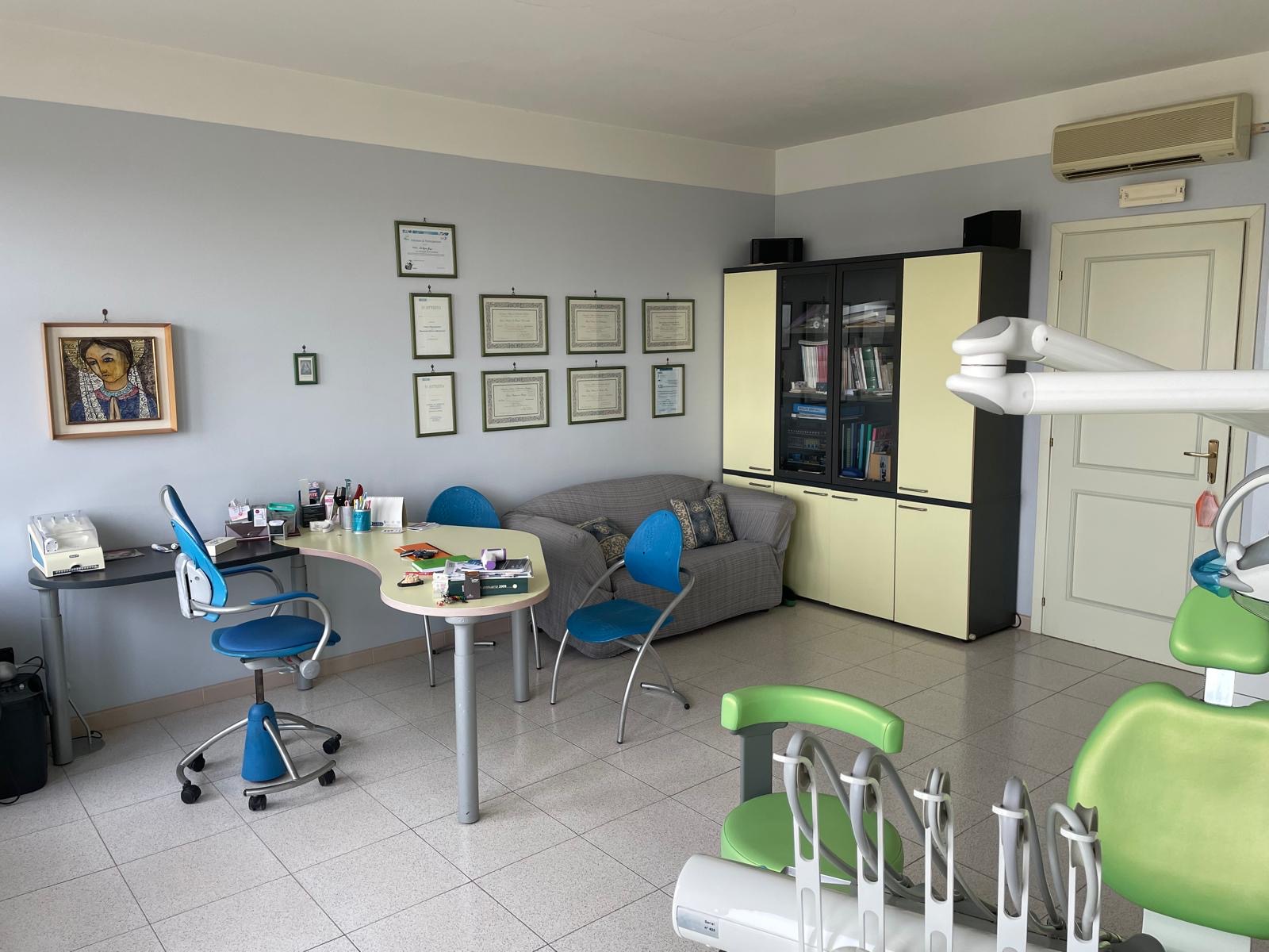 20b36d54-10a8-4645-a4ef-7ce81ceed22f-1