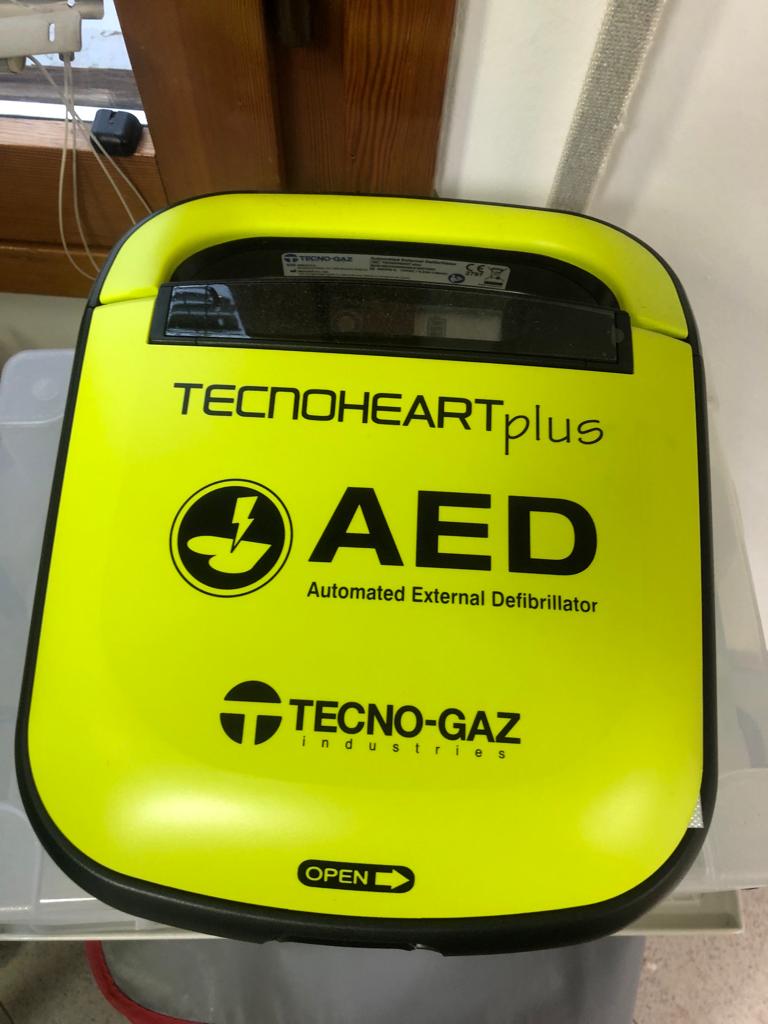 DEFIBRILLATORE