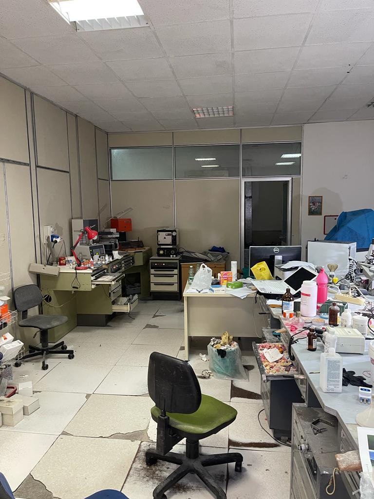 E0BDF349-F623-4FB7-A41E-F2499041595E