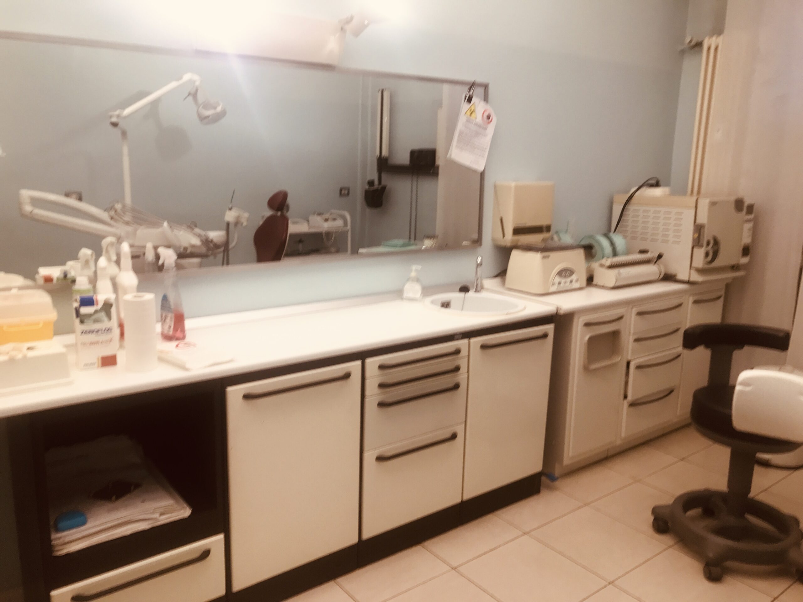 F0EC2B71-6AA3-48FA-96DA-336CA0E80778