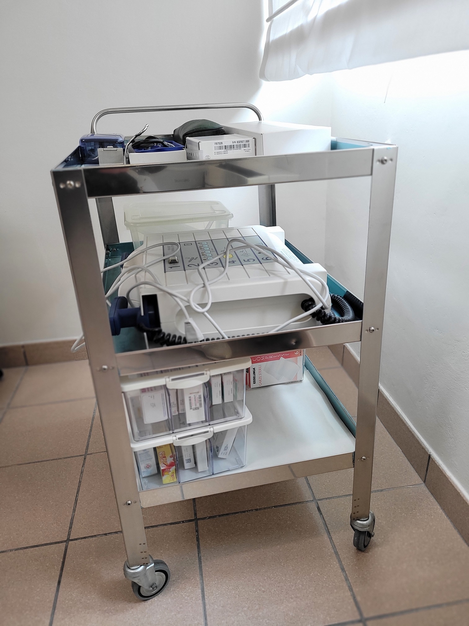 grande-carrello-inox-tre-piani_1_R