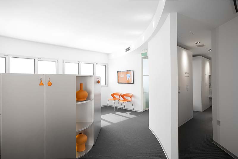 sala-aspetto-studio-dentistico-orange